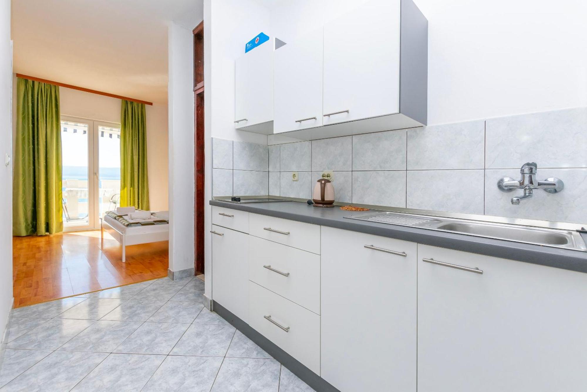 Apartments Ivo - Sea View; Pisak Luaran gambar